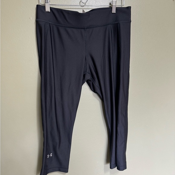 Under‎ Armour Cropped Track Pants, Size XL - Picture 1 of 3